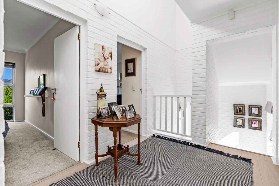 3 Bedroom Property for Sale in Helgarda Estate Western Cape